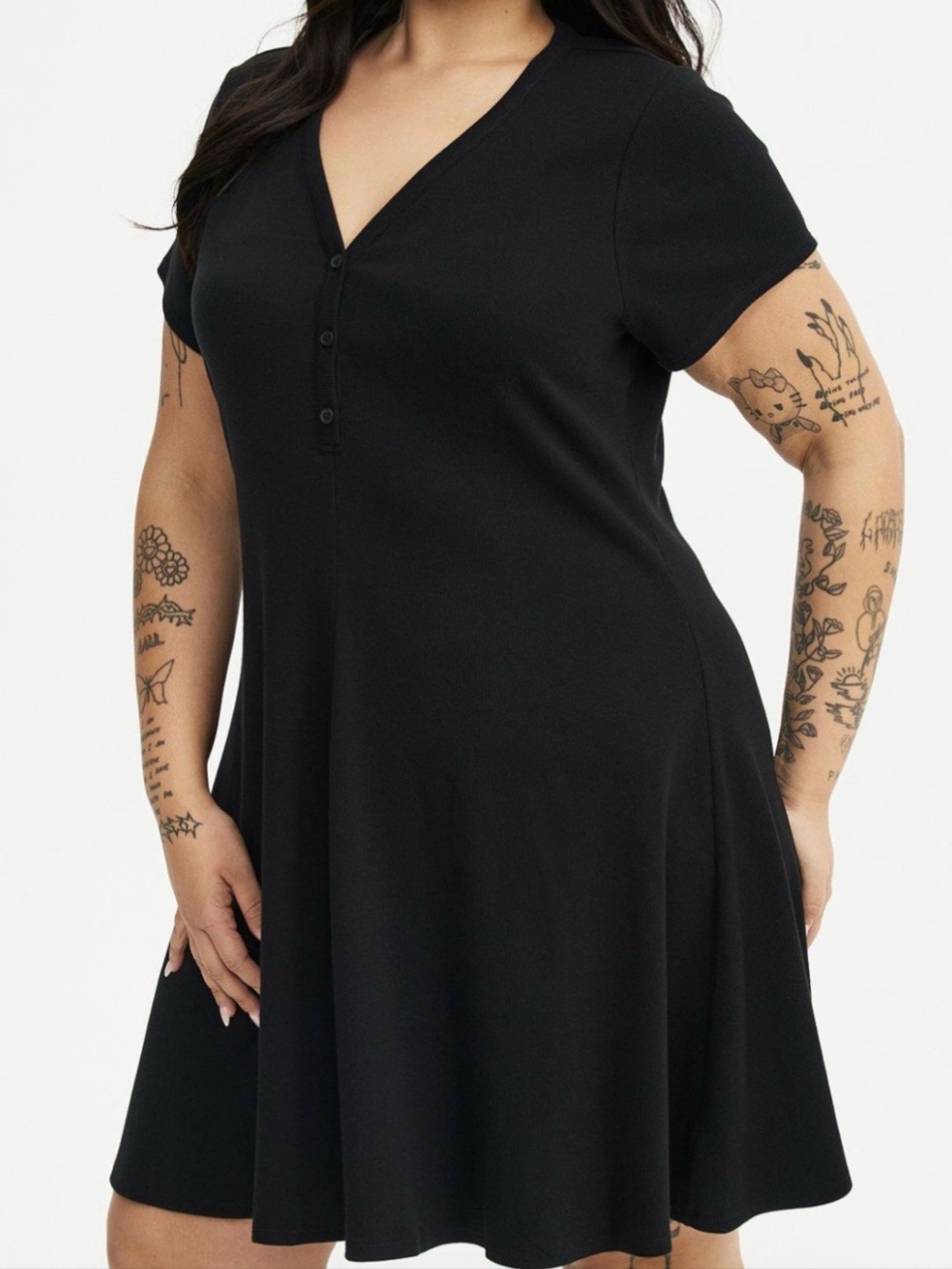 torrid Black V‑Neck Short Sleeve Swing Dress
